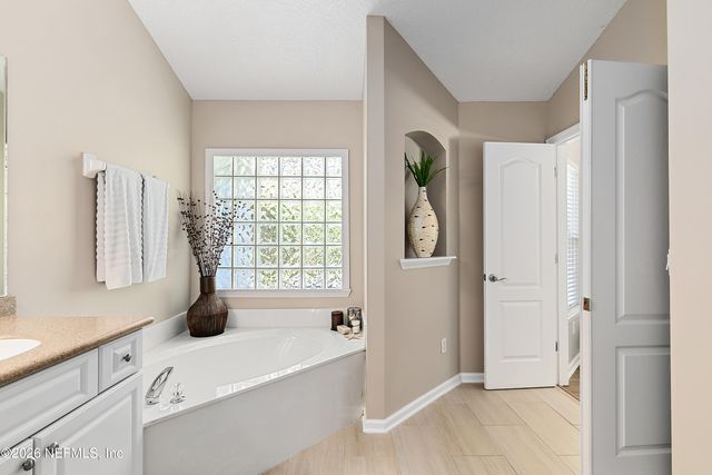 3779 GOLDEN REEDS Lane, Jacksonville, FL 32224