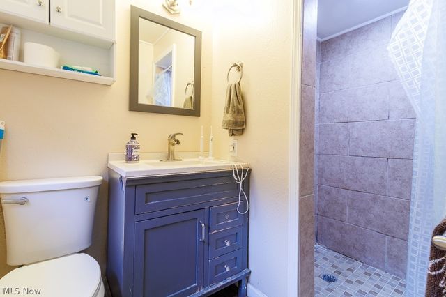 545 Oakridge Drive, Youngstown, OH 44512