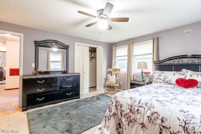 545 Oakridge Drive, Youngstown, OH 44512