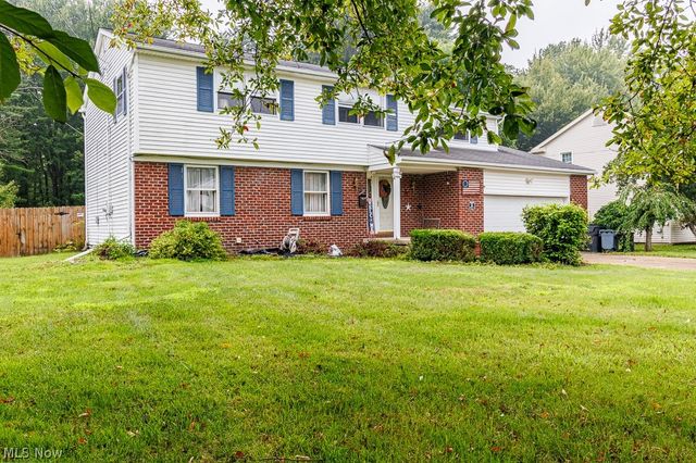 545 Oakridge Drive, Youngstown, OH 44512