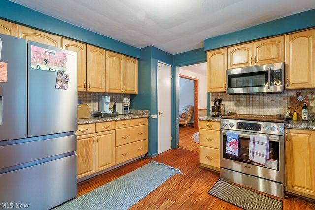 545 Oakridge Drive, Youngstown, OH 44512