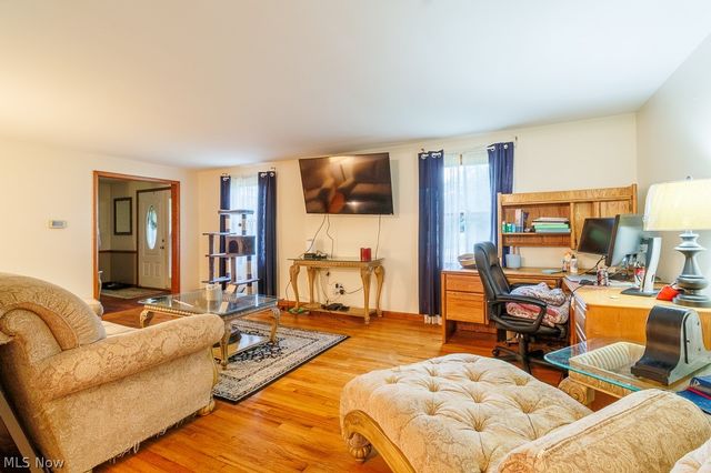 545 Oakridge Drive, Youngstown, OH 44512