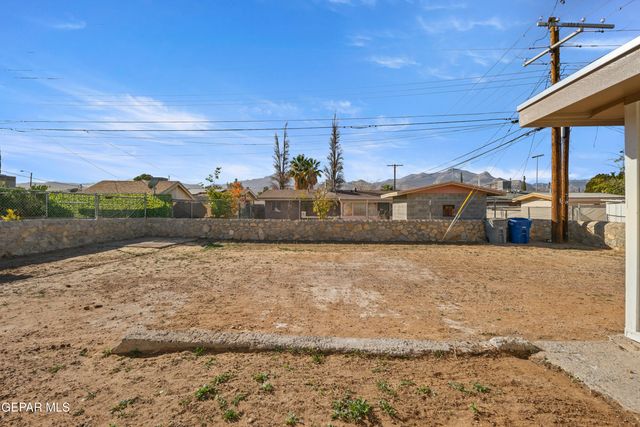 9323 HOLLINGS Street, El Paso, TX 79924