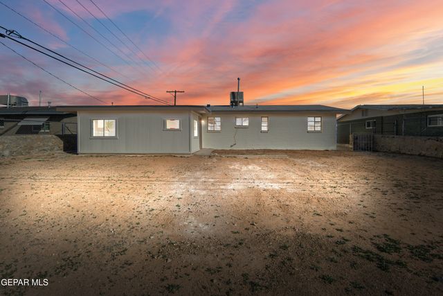 9323 HOLLINGS Street, El Paso, TX 79924