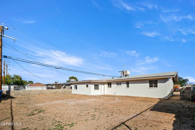 9323 HOLLINGS Street, El Paso, TX 79924