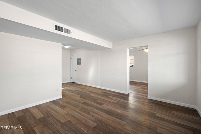 9323 HOLLINGS Street, El Paso, TX 79924