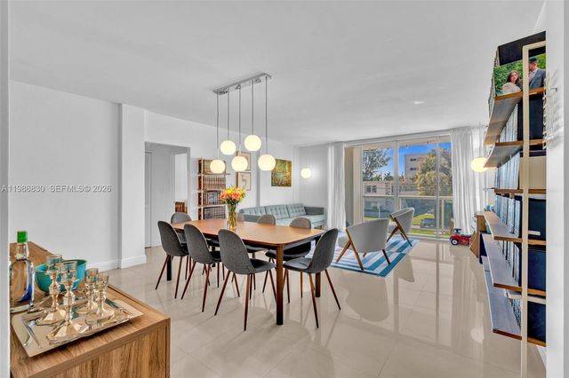 9381 E Bay Harbor Dr 202s, Bay Harbor Islands, FL 33154