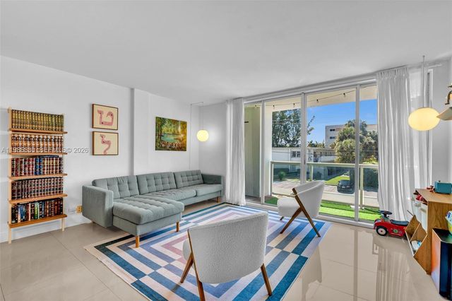 9381 E Bay Harbor Dr 202s, Bay Harbor Islands, FL 33154