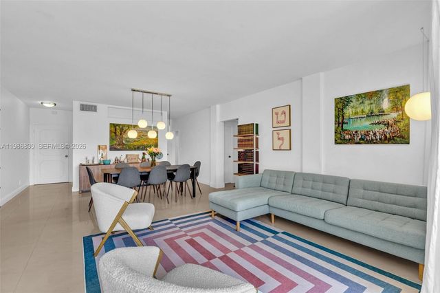 9381 E Bay Harbor Dr 202s, Bay Harbor Islands, FL 33154