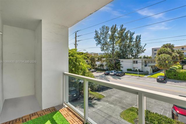 9381 E Bay Harbor Dr 202s, Bay Harbor Islands, FL 33154