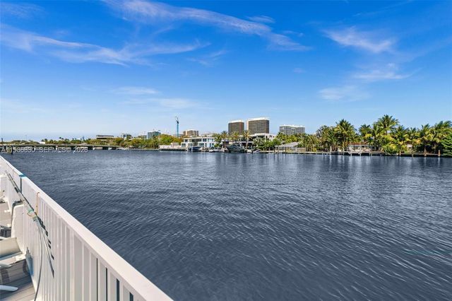 9381 E Bay Harbor Dr 202s, Bay Harbor Islands, FL 33154