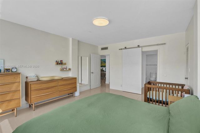 9381 E Bay Harbor Dr 202s, Bay Harbor Islands, FL 33154