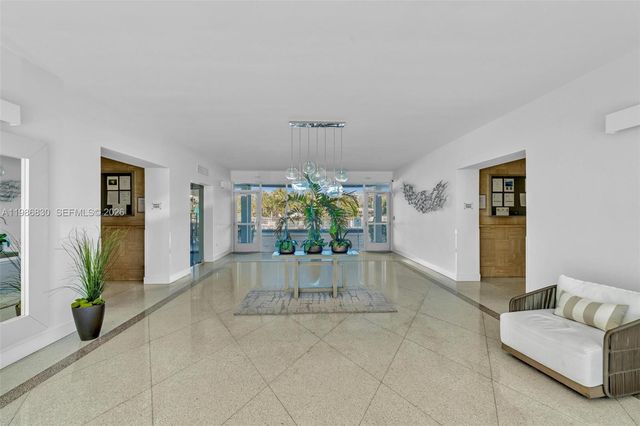 9381 E Bay Harbor Dr 202s, Bay Harbor Islands, FL 33154