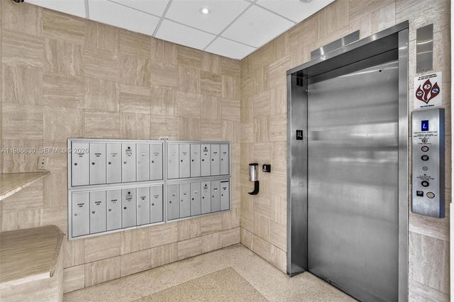 9381 E Bay Harbor Dr 202s, Bay Harbor Islands, FL 33154