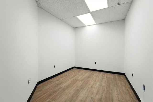 117 Park Ave, West Springfield, MA 01089