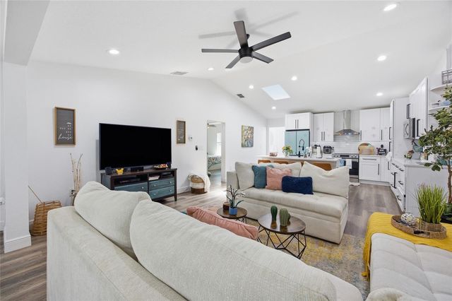3880 NE 22ND COURT, Ocala, FL 34479