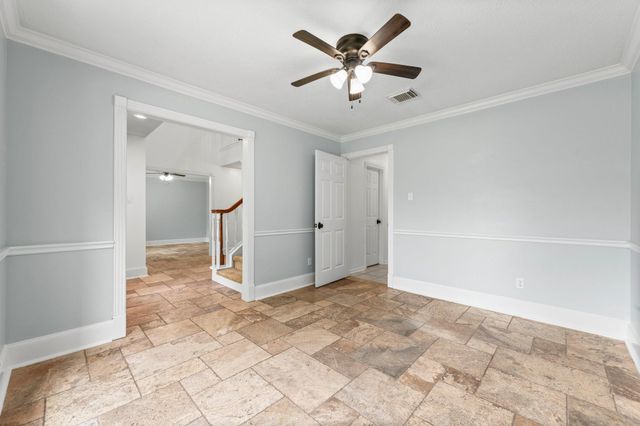 6221 Ranch Lake Drive, Magnolia, TX 77354