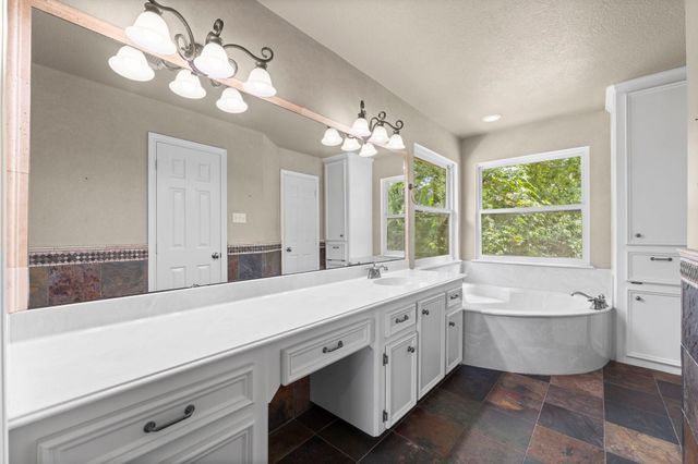 6221 Ranch Lake Drive, Magnolia, TX 77354