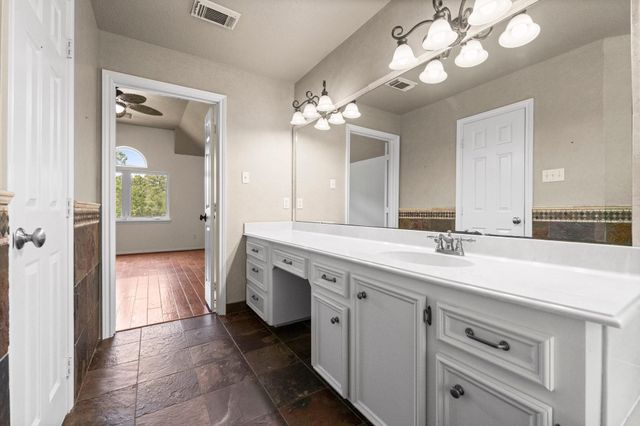 6221 Ranch Lake Drive, Magnolia, TX 77354