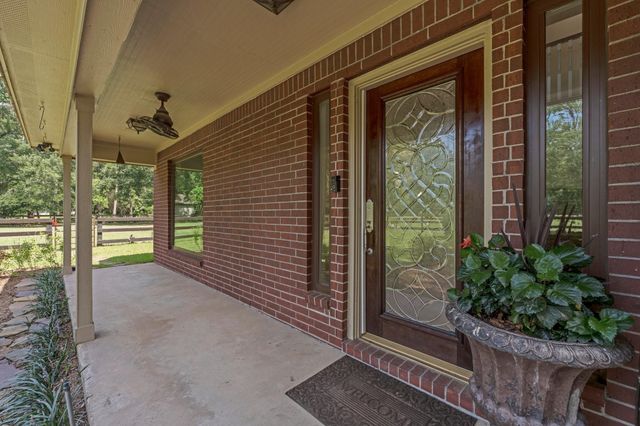 6221 Ranch Lake Drive, Magnolia, TX 77354