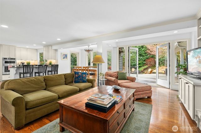 2641 262nd Place SE, Sammamish, WA 98075