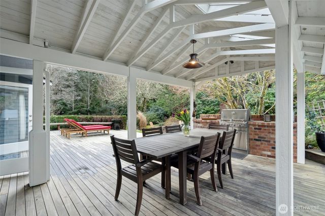 2641 262nd Place SE, Sammamish, WA 98075