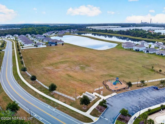 11631 LAKE CHUB Drive, Jacksonville, FL 32226