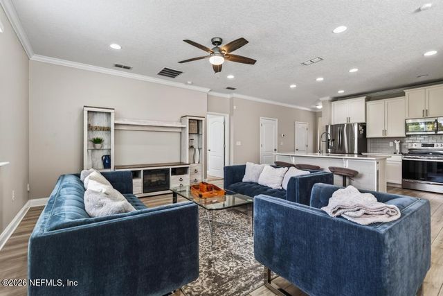 11631 LAKE CHUB Drive, Jacksonville, FL 32226
