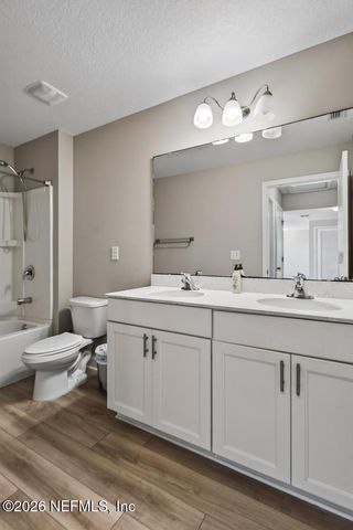 11631 LAKE CHUB Drive, Jacksonville, FL 32226