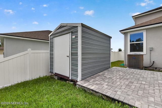 11631 LAKE CHUB Drive, Jacksonville, FL 32226