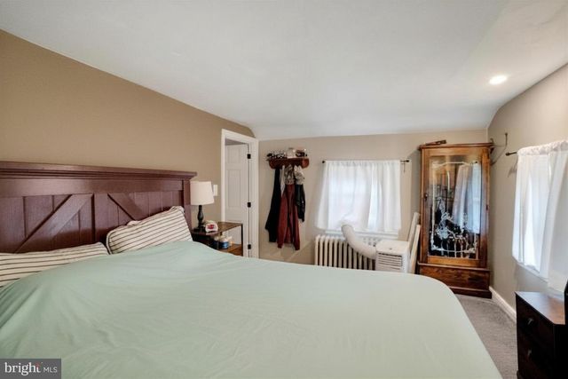 53 MAIN ST, Oley, PA 19547