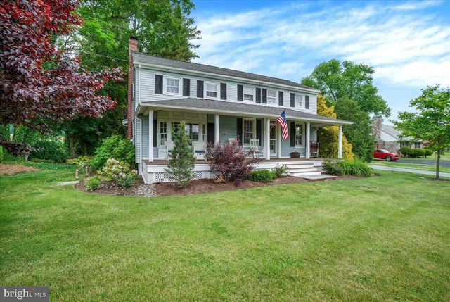 53 MAIN ST, Oley, PA 19547