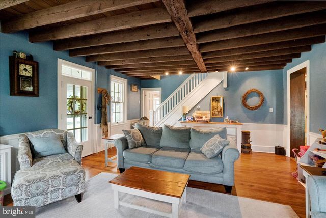 53 MAIN ST, Oley, PA 19547