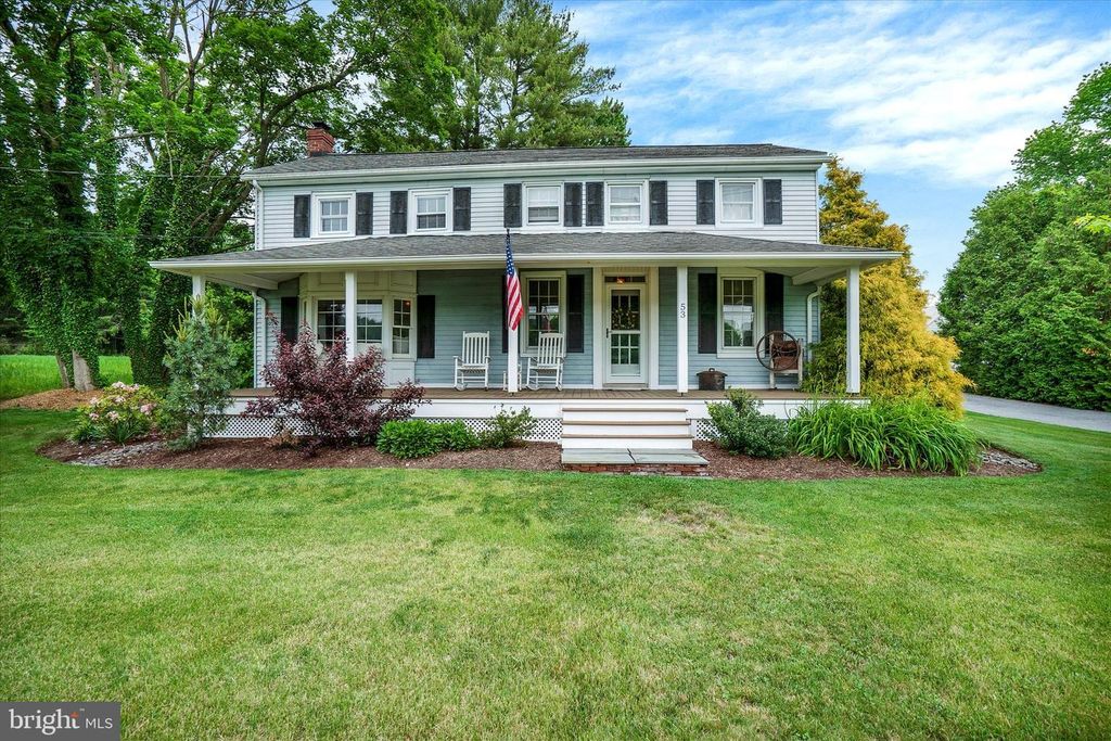 53 MAIN ST, Oley, PA 19547