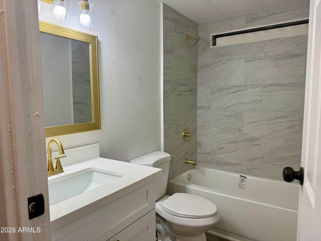 245 S 56TH Street 51, Mesa, AZ 85206