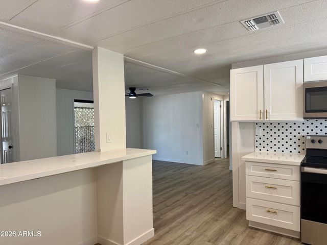 245 S 56TH Street 51, Mesa, AZ 85206