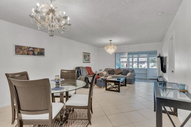 857 Worcester B Lane B, Lake Worth, FL 33467