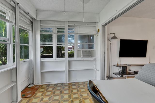 857 Worcester B Lane B, Lake Worth, FL 33467