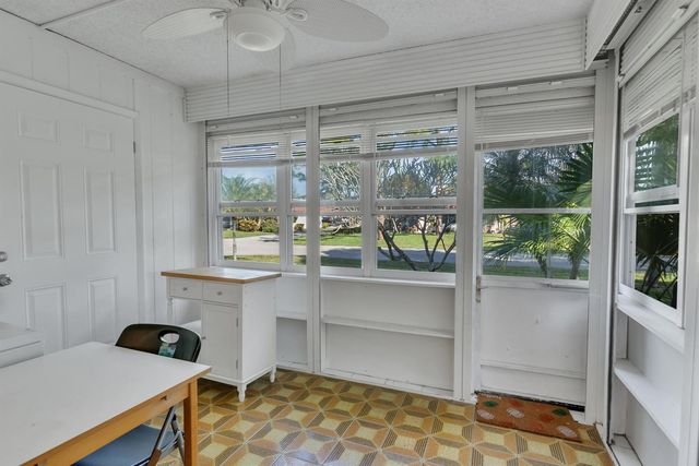 857 Worcester B Lane B, Lake Worth, FL 33467