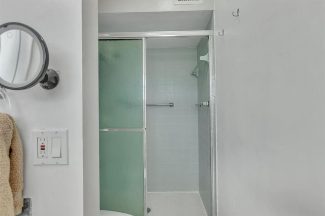 857 Worcester B Lane B, Lake Worth, FL 33467
