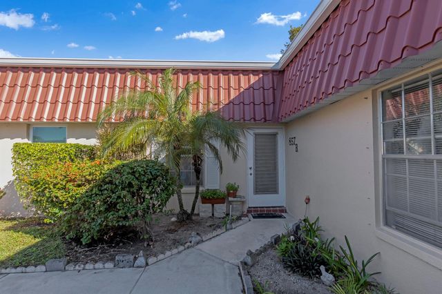 857 Worcester B Lane B, Lake Worth, FL 33467
