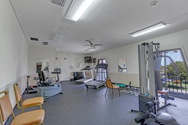 857 Worcester B Lane B, Lake Worth, FL 33467