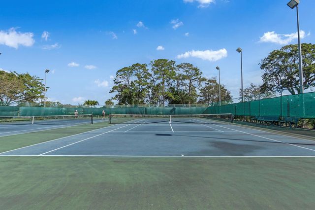 857 Worcester B Lane B, Lake Worth, FL 33467