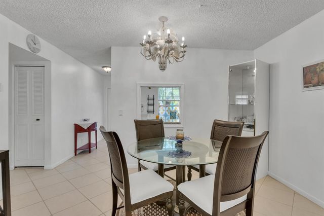 857 Worcester B Lane B, Lake Worth, FL 33467