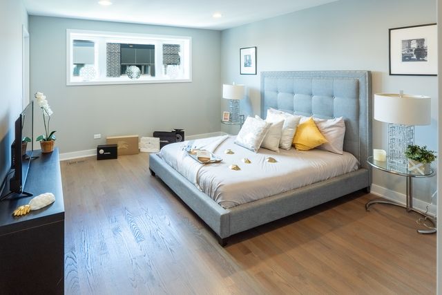 2631 S Throop Street E, Chicago, IL 60608