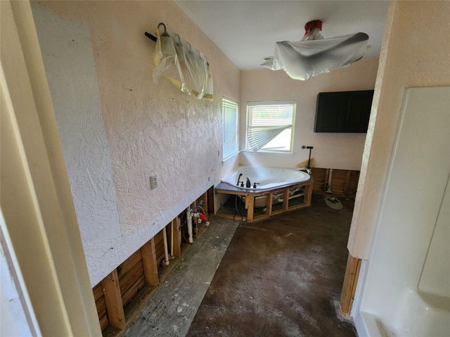 17555 County Road 330, Terrell, TX 75161