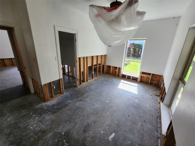 17555 County Road 330, Terrell, TX 75161