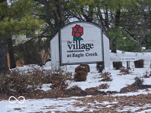 4351 Village Parkway Circle W, Indianapolis, IN 46254