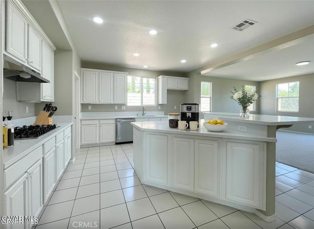 6727 Miramar, Palmdale, CA 93551