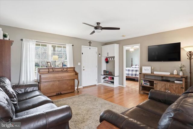 1117 ASHBY ST, Front Royal, VA 22630